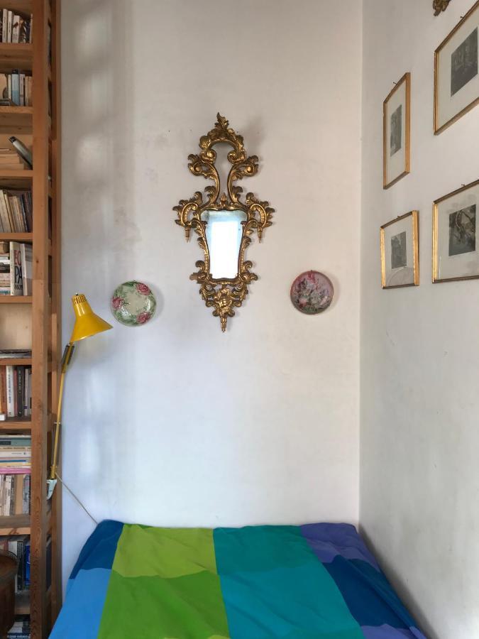Room For Rent In Rome Trastevere Exterior photo